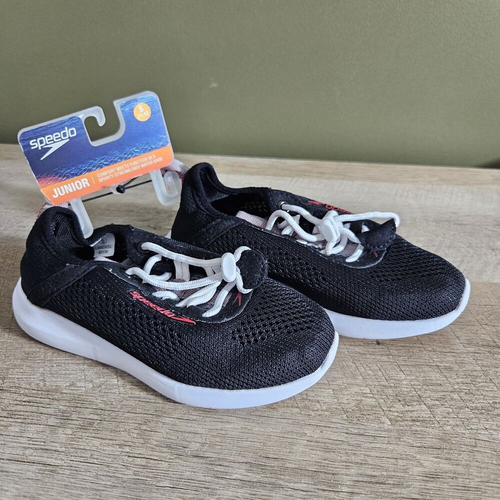 Speedo Surfwalker Pro Water Shoes Boys Swim Shoes Black Sz Sm 11-12 Junior NWT